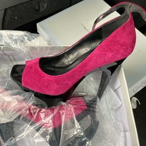 Jessica Simpson platform heel (peep toe)